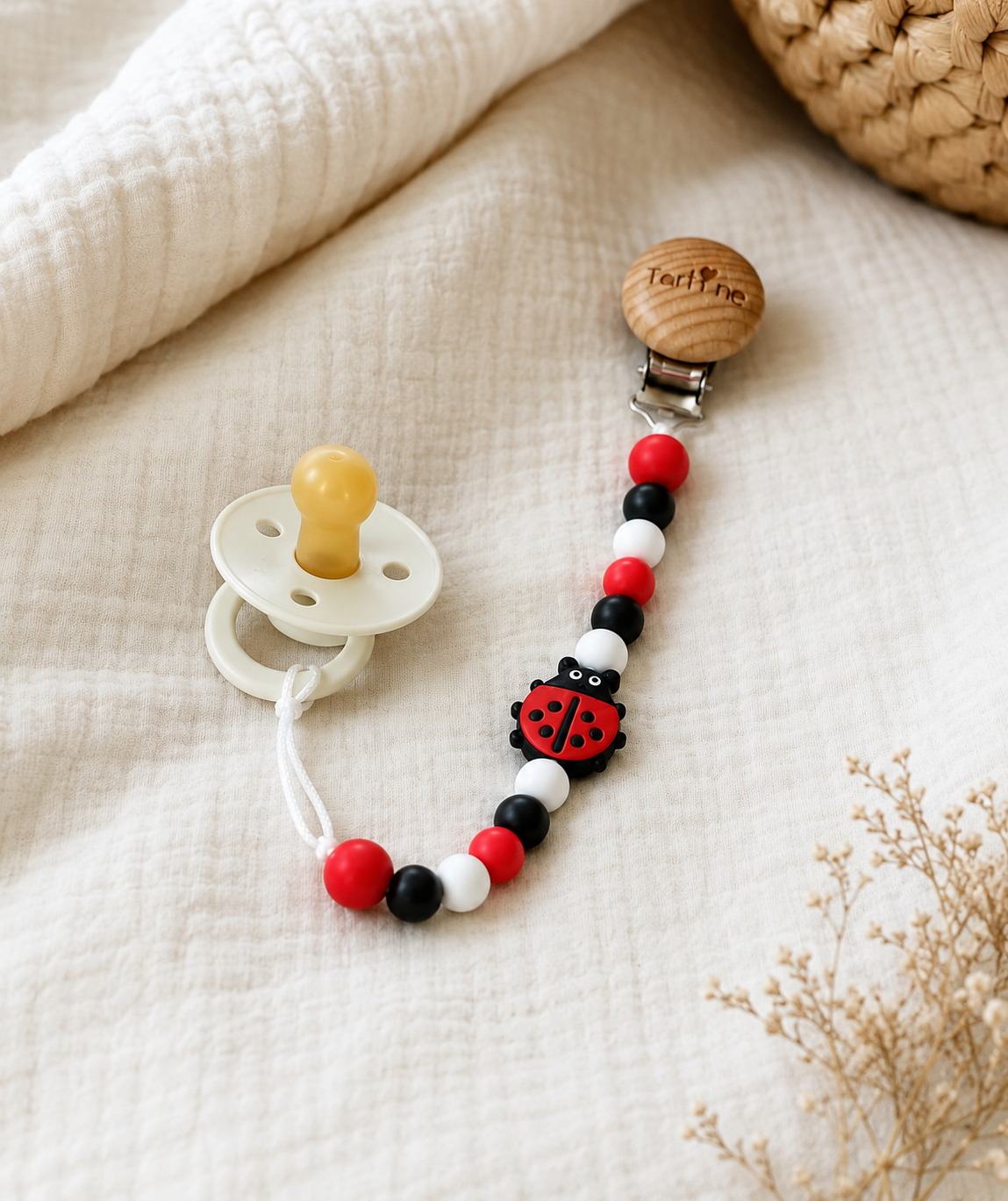 Attache à suce Coccinelle Rouge et Noire Boutique Tartine